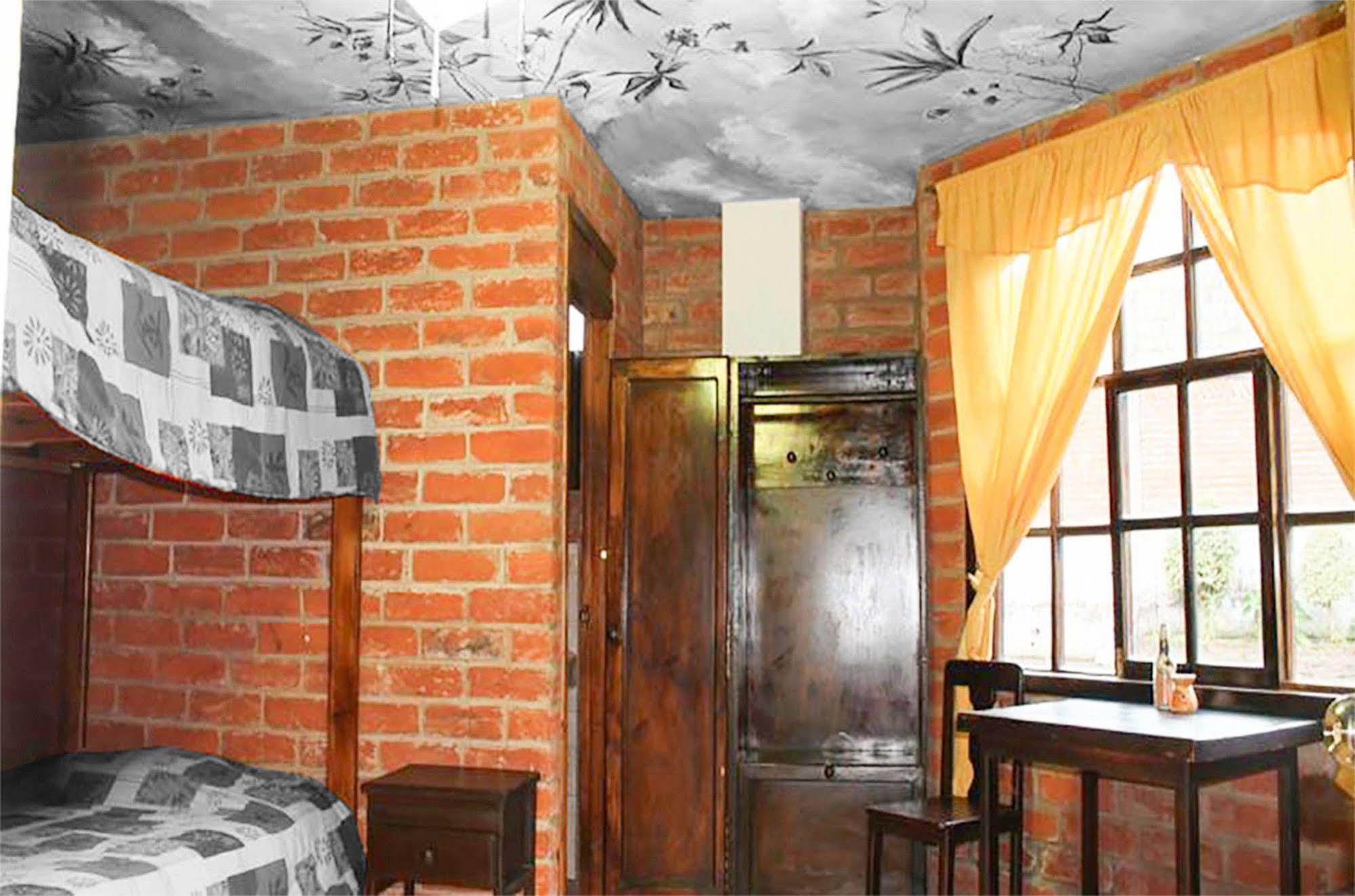 Hostel City Hub Colombo Airport Катунаяка Экстерьер фото